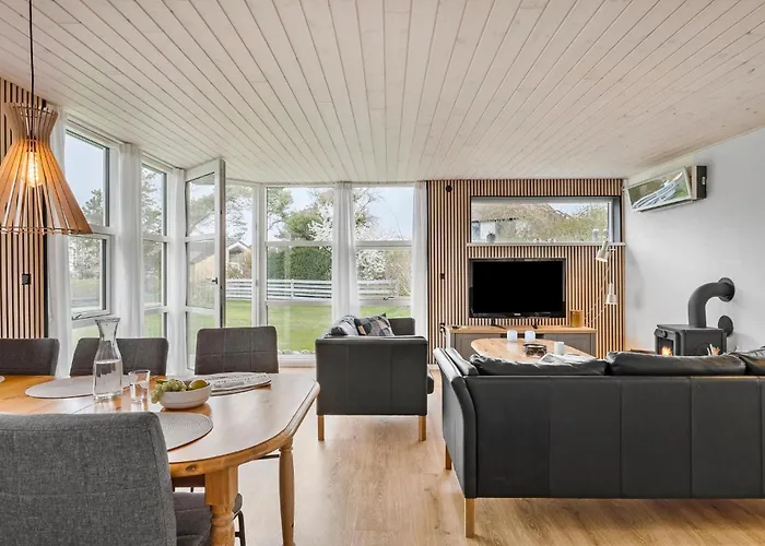 Stunning In Sydals With Kitchen Nyaraló