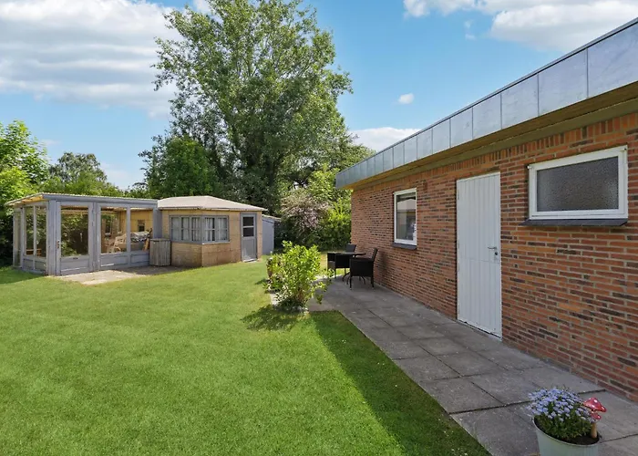 Stunning In Sydals With Kitchen Nyaraló Østerby